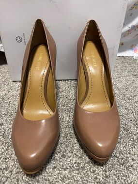 Nine West "Rocha" platform pumps